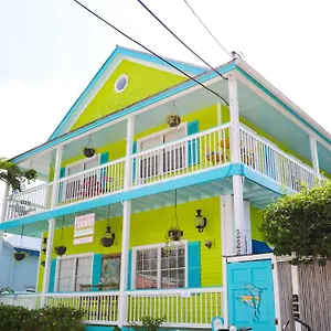 https://caribbean-house.hotels-in-key-west.com